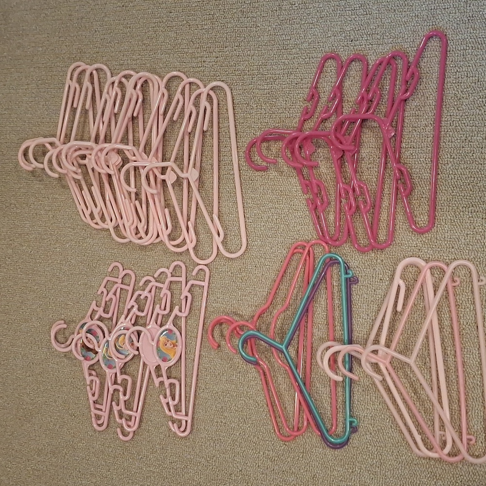 Assorted Children's Plastic Hangers